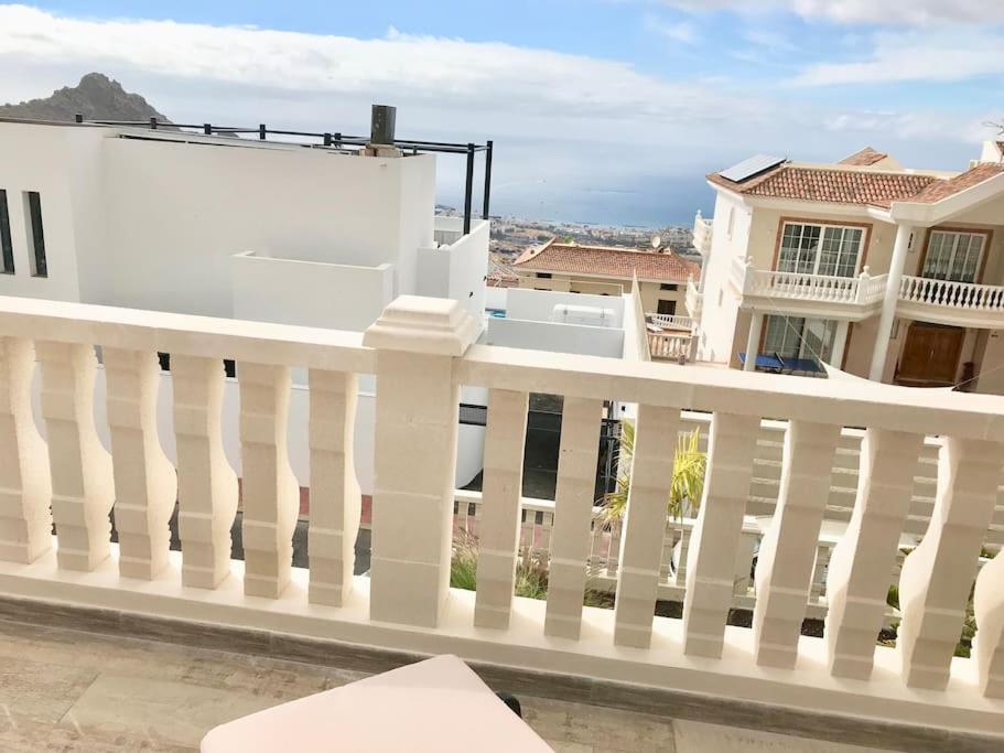 Villa Vista Bella Costa Adeje In Ruhiger Villengegend Mit Meerblick エクステリア 写真