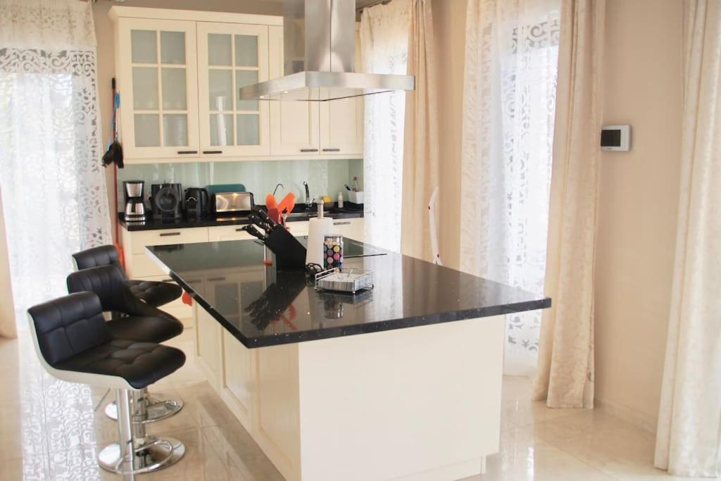 Villa Vista Bella Costa Adeje In Ruhiger Villengegend Mit Meerblick エクステリア 写真