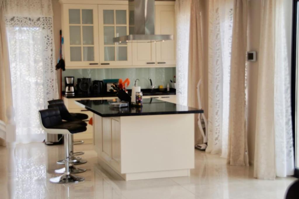 Villa Vista Bella Costa Adeje In Ruhiger Villengegend Mit Meerblick エクステリア 写真