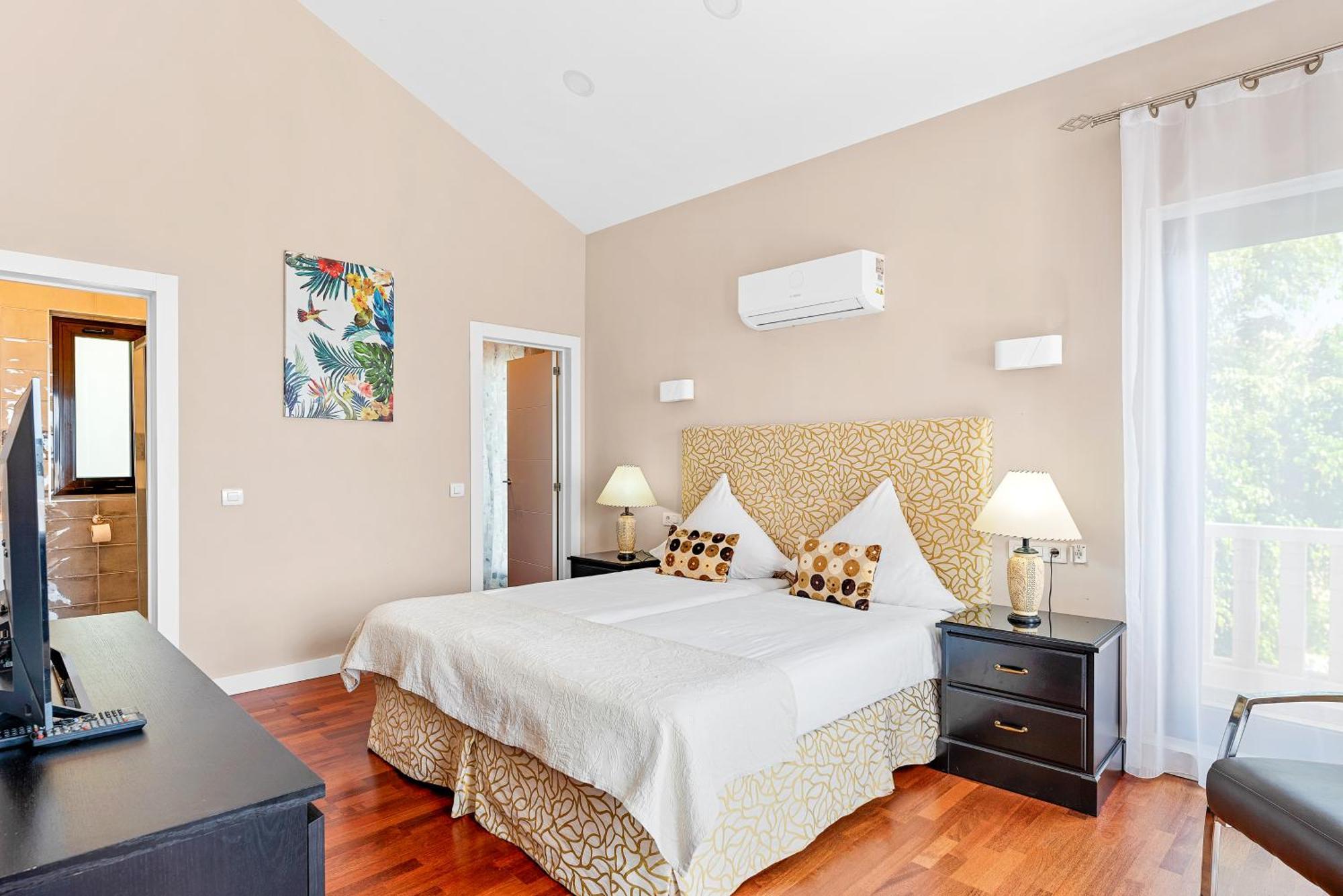 Villa Vista Bella Costa Adeje In Ruhiger Villengegend Mit Meerblick エクステリア 写真